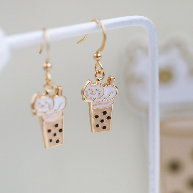 Cat, Polar bear, milk tea with tapioca balls, Taiwan earrings and clip-ons - ต่างหู - วัตถุเคลือบ สีเหลือง