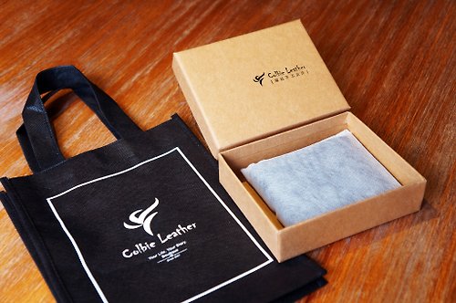 寇比手工皮件 Colbie Leather 品牌紙盒&品牌購物袋 I 皮件小物加購紙盒專區