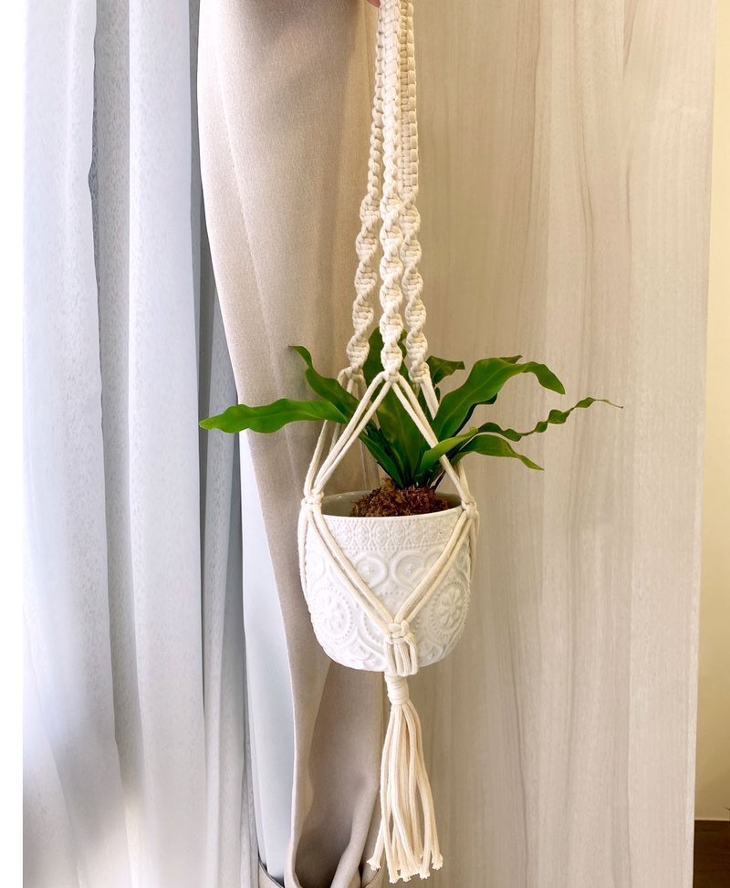 Handwoven Plant Hanging Basket - ของวางตกแต่ง - ผ้าฝ้าย/ผ้าลินิน 