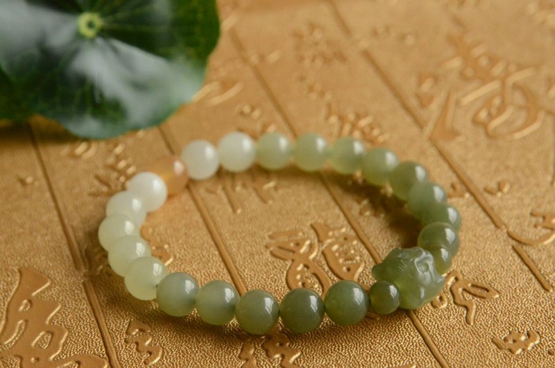 【虎契】天然和田玉漸變手串手鏈和田玉虎頭 - 手鍊/手環 - 寶石 