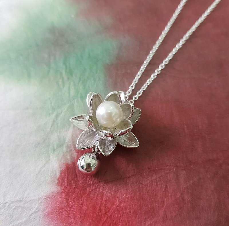 925 sterling silver personalized Chinese three-dimensional lotus pearl necklace bell pendant - สร้อยคอ - เงินแท้ สีเงิน