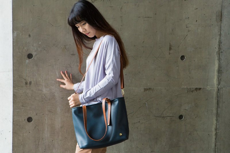 Taiwan Original/CLM Vegan Leather/Classic Tote Bag-Night Blue Camel - Briefcases & Doctor Bags - Waterproof Material Blue