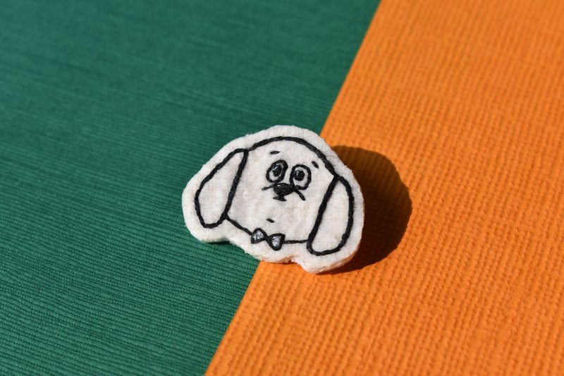 湯圓的各種撒嬌_手工刺繡別針 - 胸針 - 繡線 白色