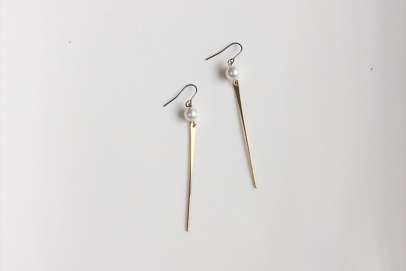 Pearl geometric brass earrings - Earrings & Clip-ons - Glass Gold