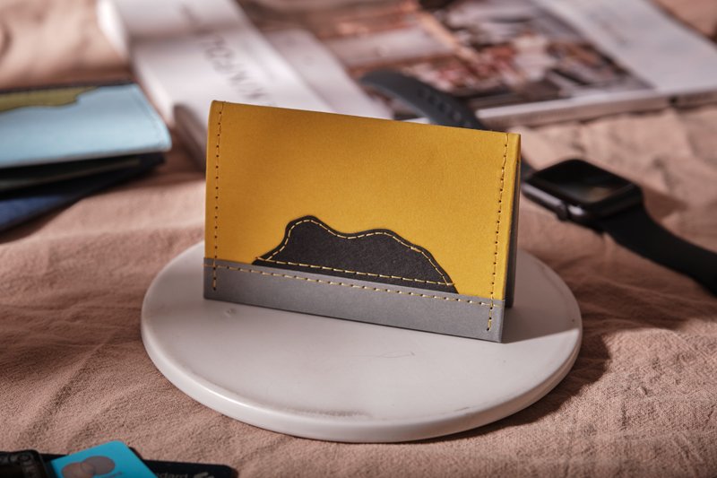 [Environmental protection and sustainability] Hong Kong Lion Rock series simple business card holder - ที่เก็บนามบัตร - กระดาษ สีเหลือง