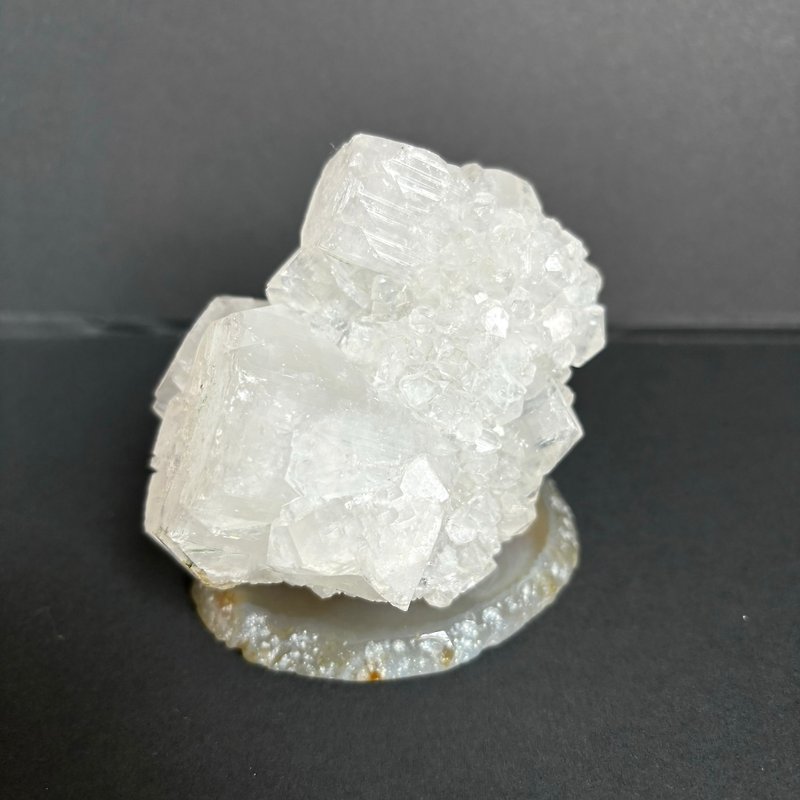 *Tellow*Natural Stone - Items for Display - Crystal White
