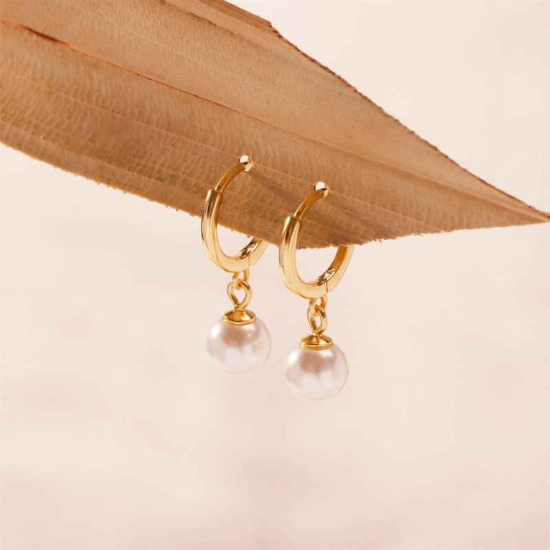 Pearl Drop Earrings Gold Hoop Earrings Pearl Jewelry Pearl Earrings Pearl Hoops - ต่างหู - เงิน สีทอง