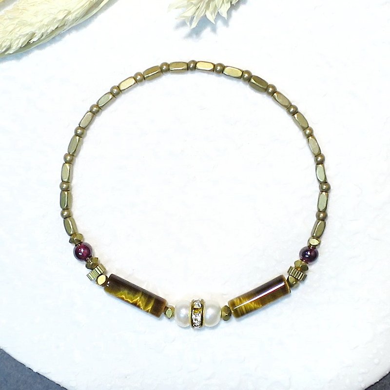 VIIART. I'm feeling lucky. Pearl tiger eye Stone bracelet Bronze - Bracelets - Copper & Brass Gold