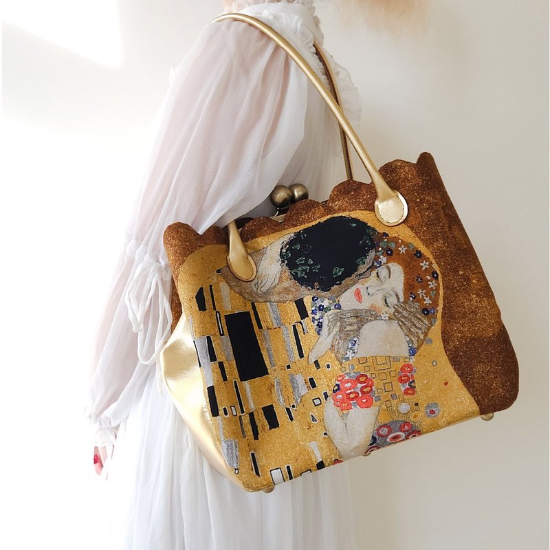 Klimt Klimt Kiss Tote Bag Shoulder Bag Kiss Lock Bag - กระเป๋าถือ - หนังแท้ สีนำ้ตาล