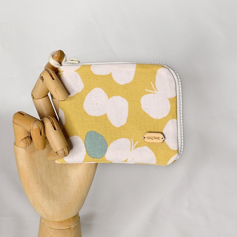 [Japanese cloth] L-shaped zipper play color coin purse/short clip/small purse#蝶蝉 - Wallets - Cotton & Hemp 