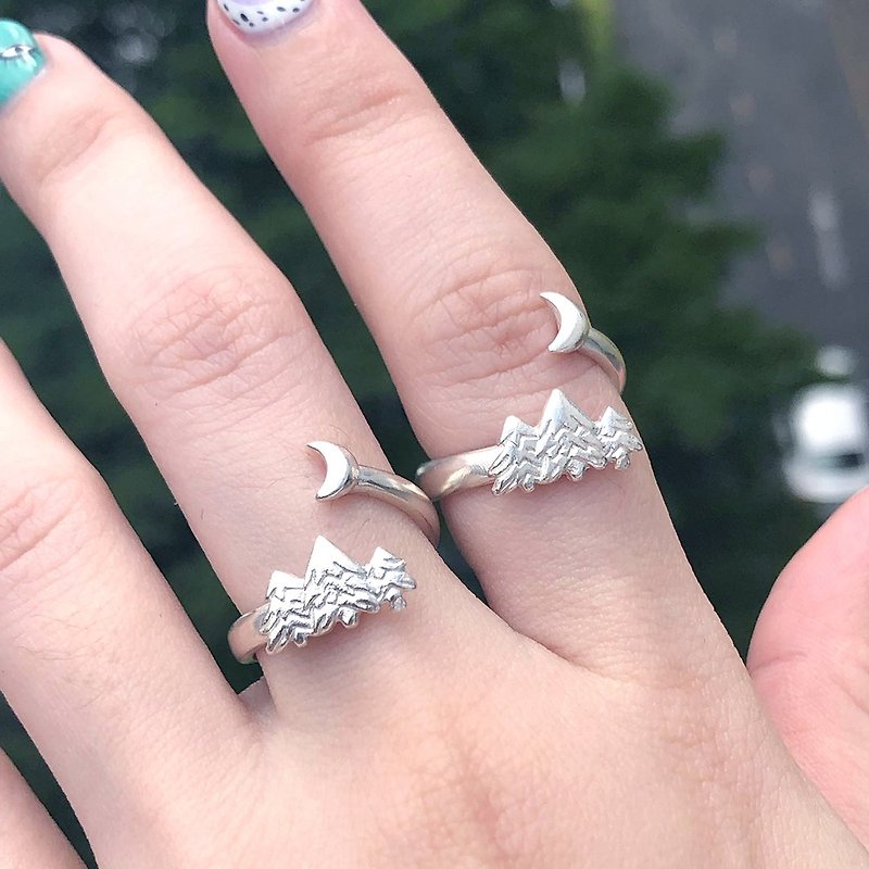 Sterling Silver Pine Tree & Crescent Moon Ring, Tree Ring, Moon Ring - 戒指 - 其他金屬 銀色