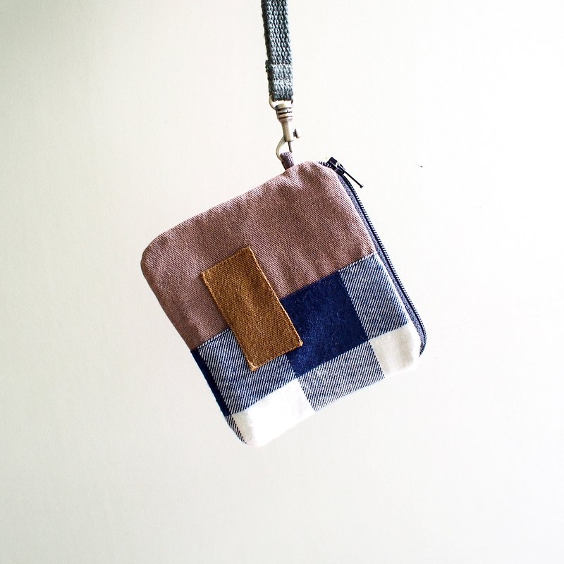 E*group Square Patchwork Card Wallet Coffee Washed Canvas Color Matching Gift - กระเป๋าเป้สะพายหลัง - ผ้าฝ้าย/ผ้าลินิน สีนำ้ตาล