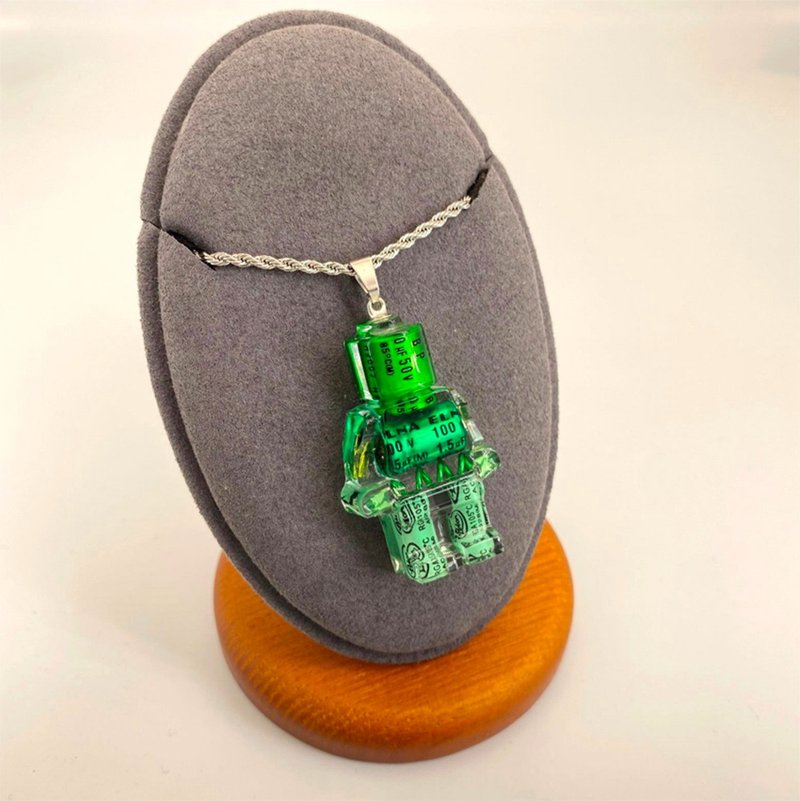 オリジナルハンドワークスかわいいロボット手作りネックレスアートブティックペンダントチタンスチールチェーン - ネックレス - レジン 多色