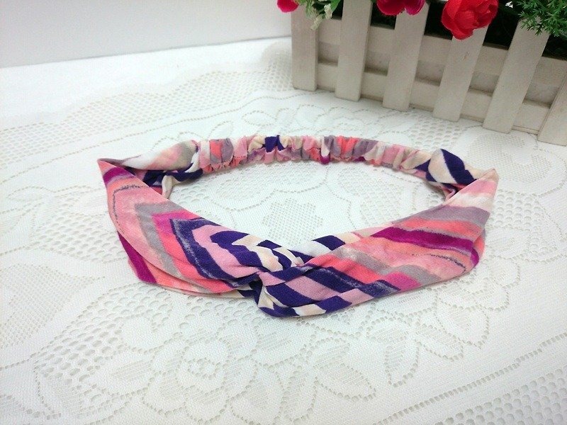 Shallow Ripples~Cross Hairband - Hair Accessories - Other Materials 