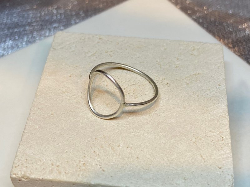 999 sterling silver/ Silver/oval/round ring - แหวนทั่วไป - โลหะ สีเงิน