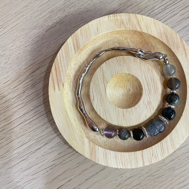 穩重骨幹石貔貅彈性手鍊 - 手鍊/手環 - 水晶 