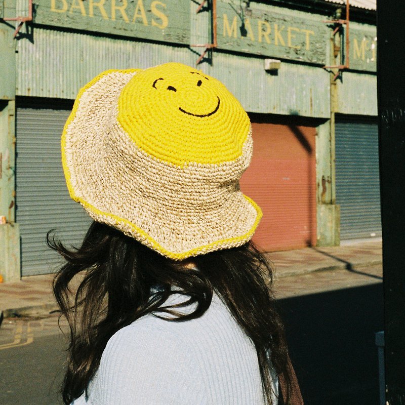 EARTH.er - HEMP DAILY系列 : 手織笑臉綿麻漁夫帽 - 帽子 - 棉．麻 黃色