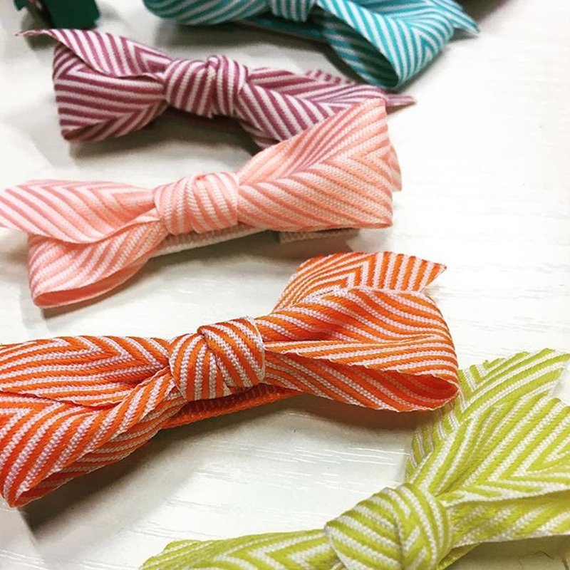 英國Ribbies 雪弗蘭蝴蝶結4入組 - 髮夾/鯊魚夾 - 聚酯纖維 