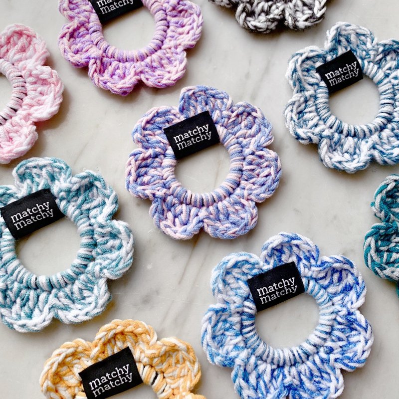 Flower Scrunchie Mélange Floral Headband - เครื่องประดับผม - ผ้าฝ้าย/ผ้าลินิน หลากหลายสี