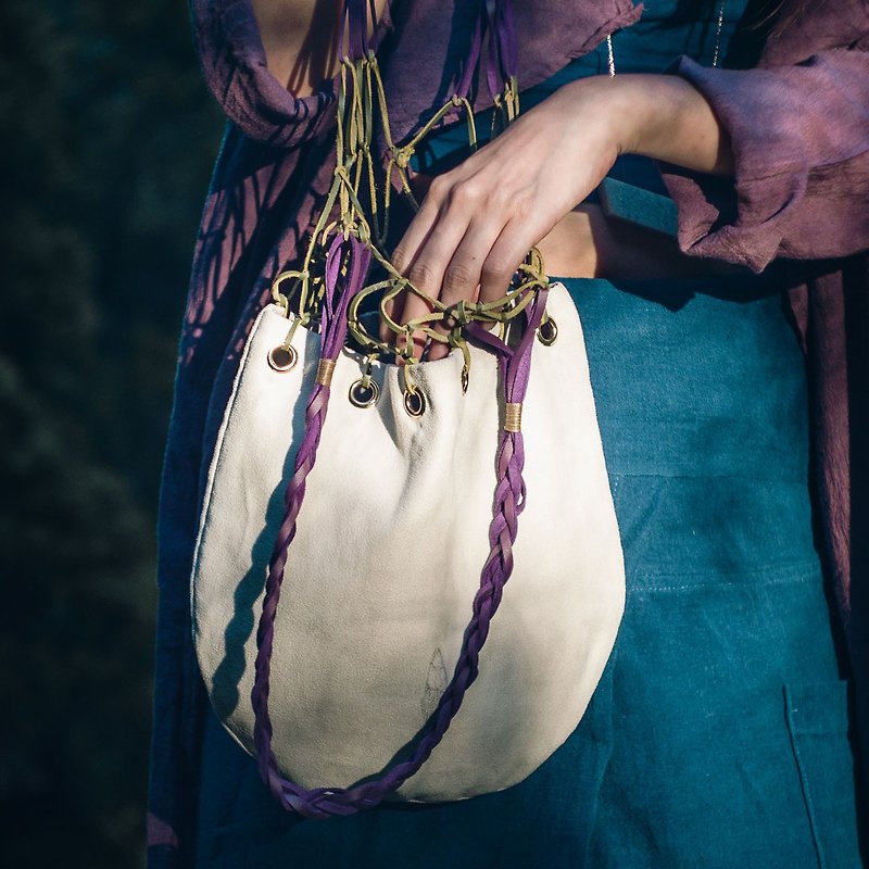Fishing bag (two ways) - กระเป๋าแมสเซนเจอร์ - ผ้าฝ้าย/ผ้าลินิน ขาว