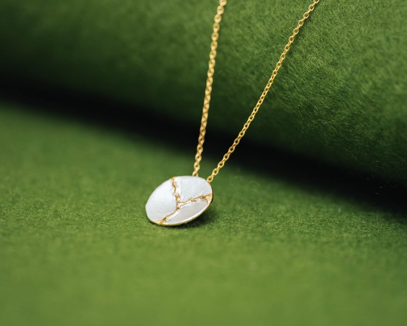 Kintsugi small pendant and chain - hypoallergenic - golden repair necklace - Necklaces - Silver Silver