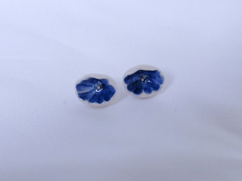 La Petite Sirène blue and white porcelain earrings / blue and white porcelain jewelry - Earrings & Clip-ons - Porcelain Blue