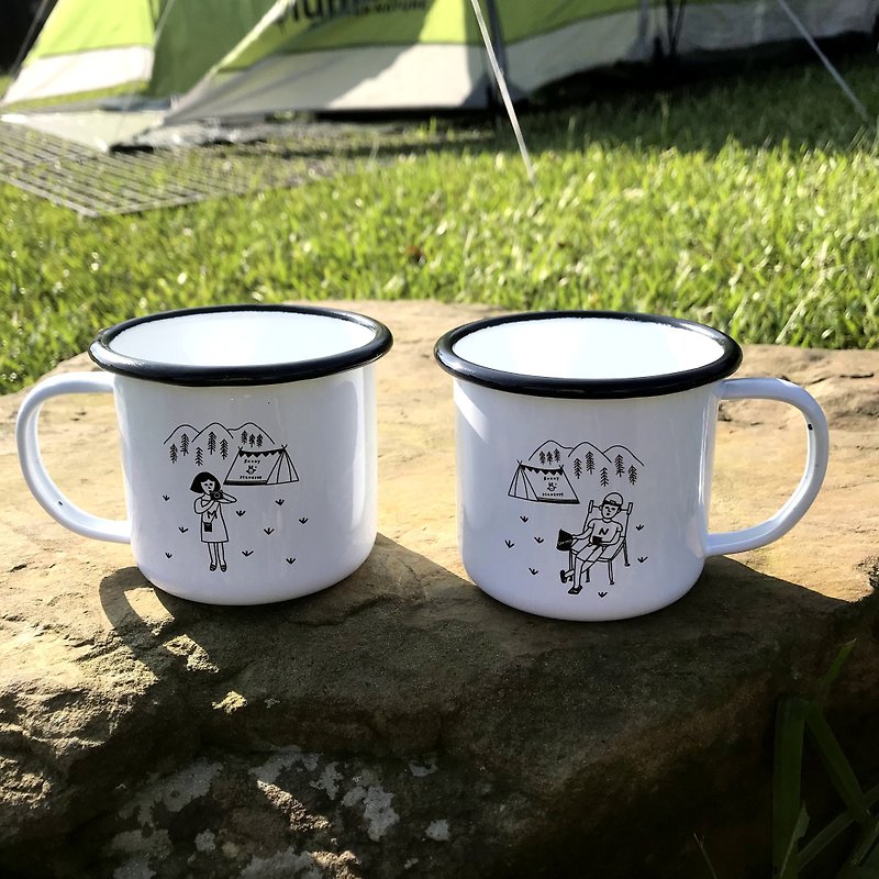 Happy Camper couple matching enamel cups - แก้วมัค/แก้วกาแฟ - วัตถุเคลือบ ขาว
