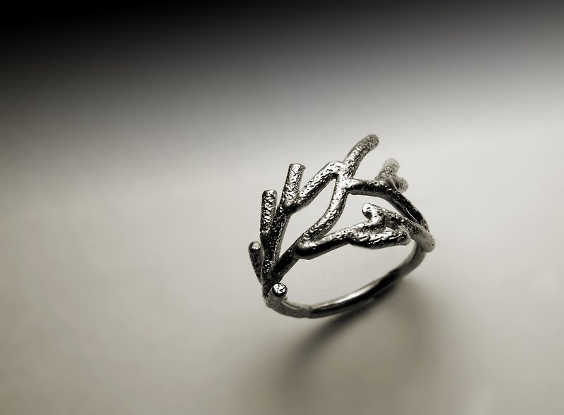 珊瑚銀戒指 - 戒指 - 其他金屬 銀色