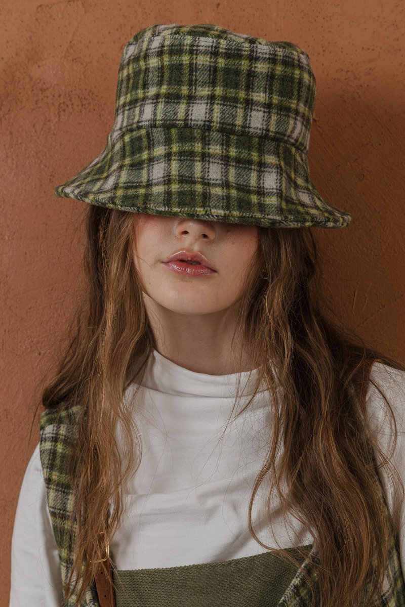handmade wool checked hat 手作羊毛格紋鐘形帽 - 帽子 - 羊毛 綠色