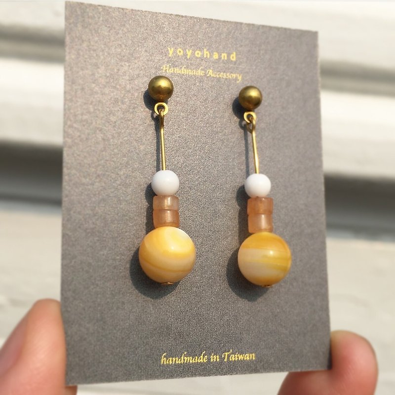 Natural Stone Shake Earrings Mango Milk Smoothie Free Clipping - ต่างหู - วัสดุอื่นๆ สีเหลือง