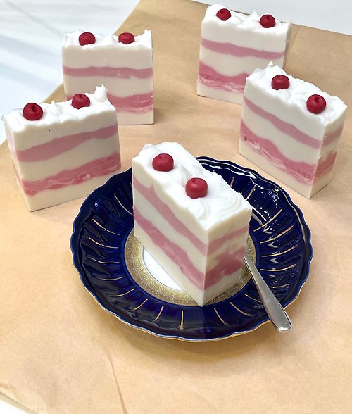 奧芃絲美學工坊 奧芃絲 草莓鮮奶油蛋糕 天然手工皂