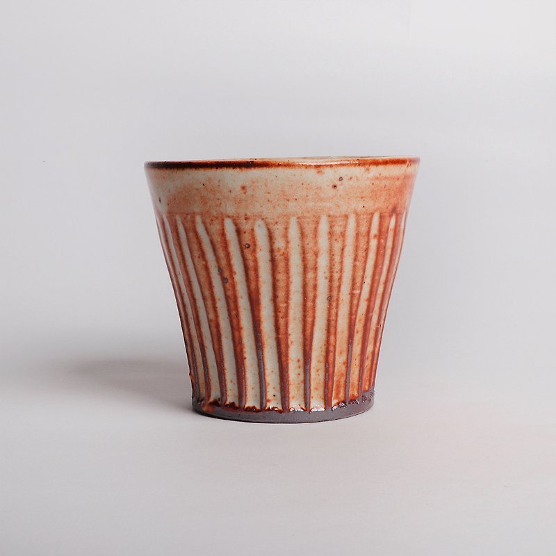 Mingya Kiln l Japanese style Shino glaze carved teacup soup - Teapots & Teacups - Pottery Orange