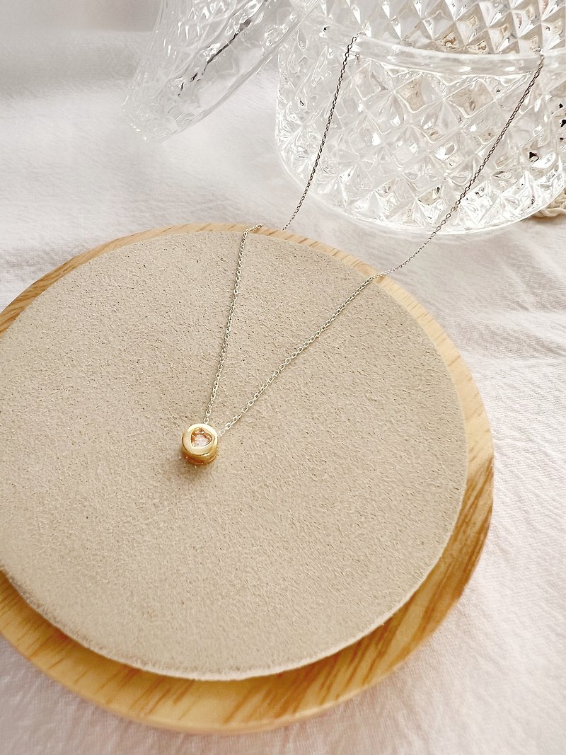 【情人節禮盒】圓形鏤空愛心項鍊－所在 #輕珠寶 鋯石 日系簡約 - 項鍊 - 純銀 銀色
