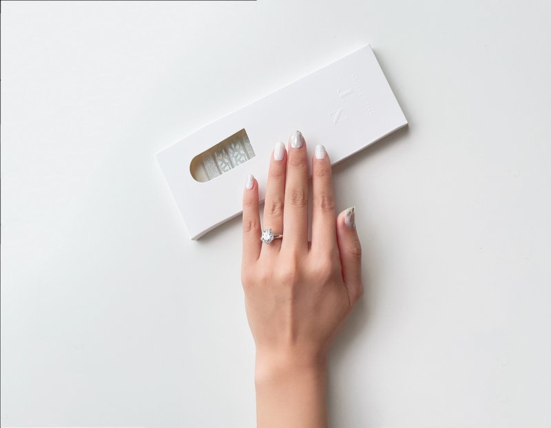 Gel nail sticker exclusive design ND03 white yarn I Do white - ยาทาเล็บ - กระดาษ ขาว