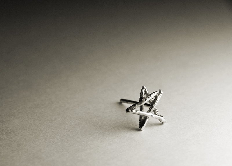 Branch hollow star shape sterling silver earrings (single/pair) - Earrings & Clip-ons - Other Metals Silver