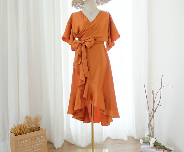 オレンジのドレス 銅 サテン 仕事用のドレス 旅行用の服 ビーチ用の服 ショップ Keeratika ワンピース Pinkoi