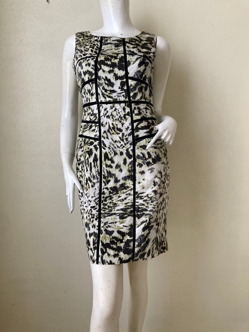 Ann Taylor Green Animal Print Sleeveless Cocktail Dress Size 2P - One Piece Dresses - Cotton & Hemp 