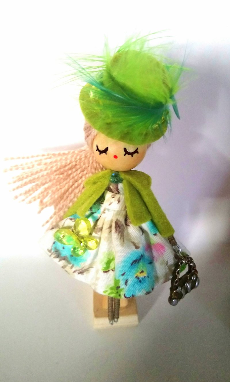 Brooch doll - 胸針 - 木頭 綠色