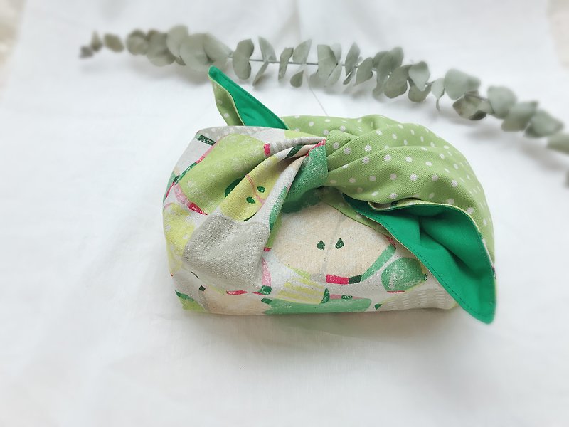 Color-cut Japanese style lunch bags - Apple and cutlery series - กล่องเก็บของ - ผ้าฝ้าย/ผ้าลินิน สีเขียว