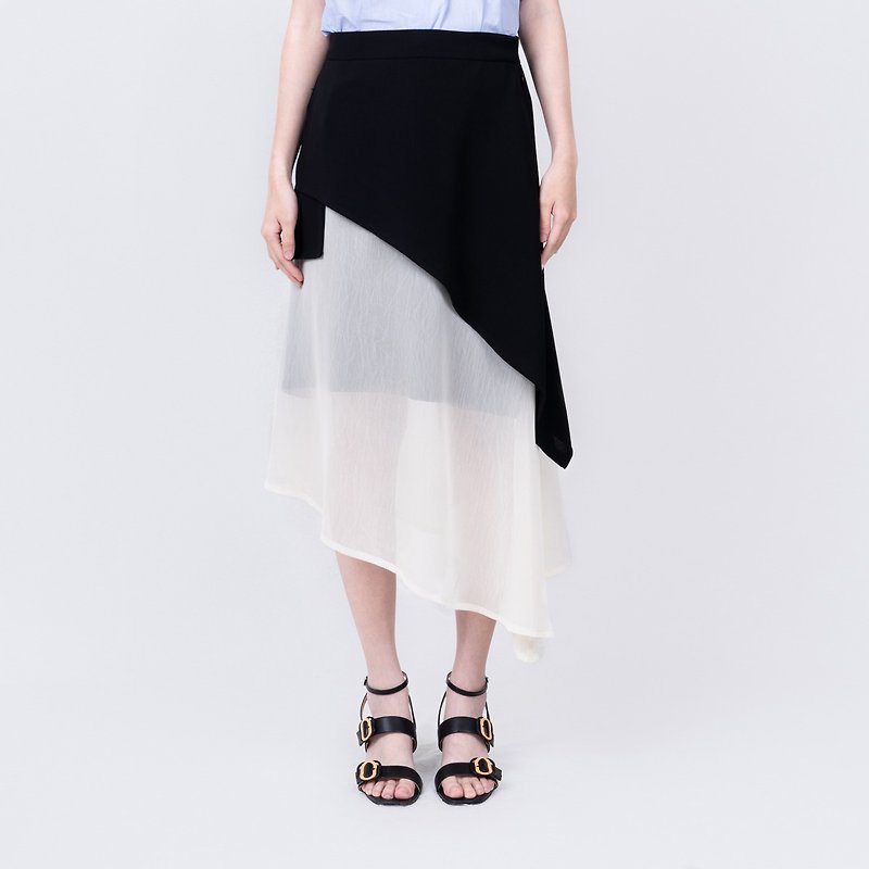 Follow the trend of slimming layered large oblique skirt - black and beige - Skirts - Polyester Black
