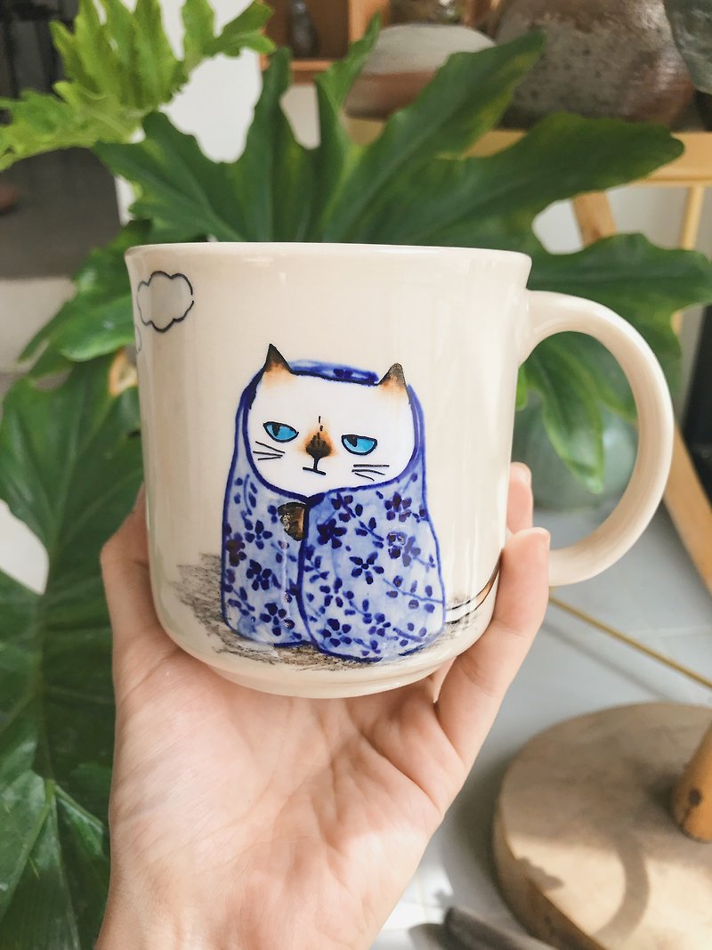 VILAN cat Handpainted Mug / Siamese cat in the rain - Mugs - Pottery White