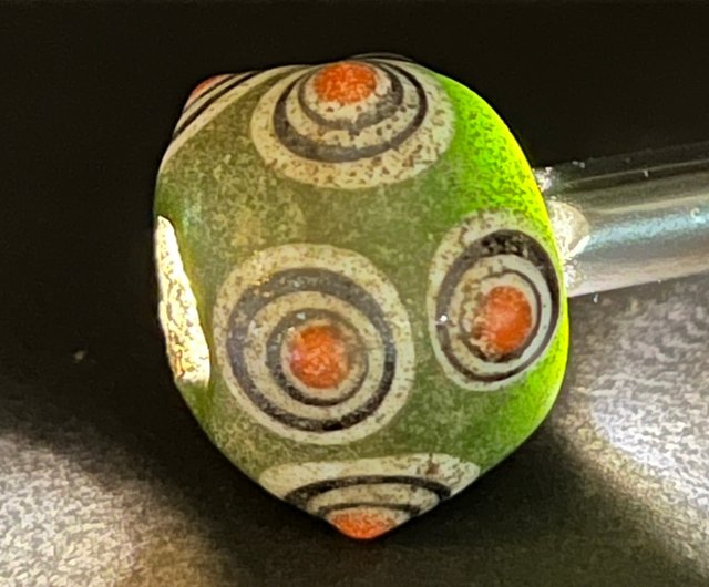 西アジア九眼古代ガラスビーズ オールドガラスビーズ 古代ガラス 古い