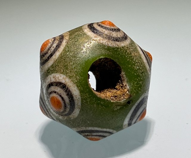 西アジア九眼古代ガラスビーズ オールドガラスビーズ 古代ガラス 古い