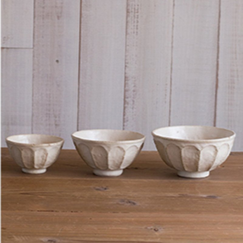 TOJIKI TONYA KIKKA flower bowl (three sizes) - Bowls - Porcelain Khaki