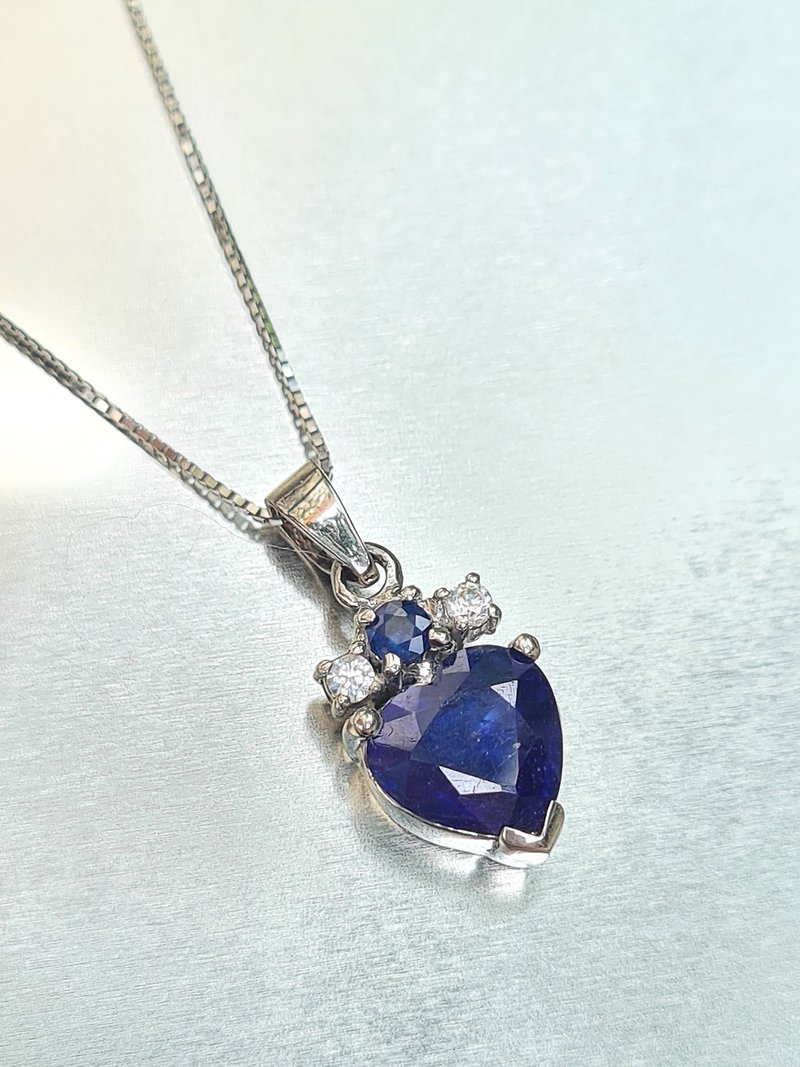 Natural heart shaped blue sapphire silver with platinum-plated pendants - Necklaces - Gemstone Blue