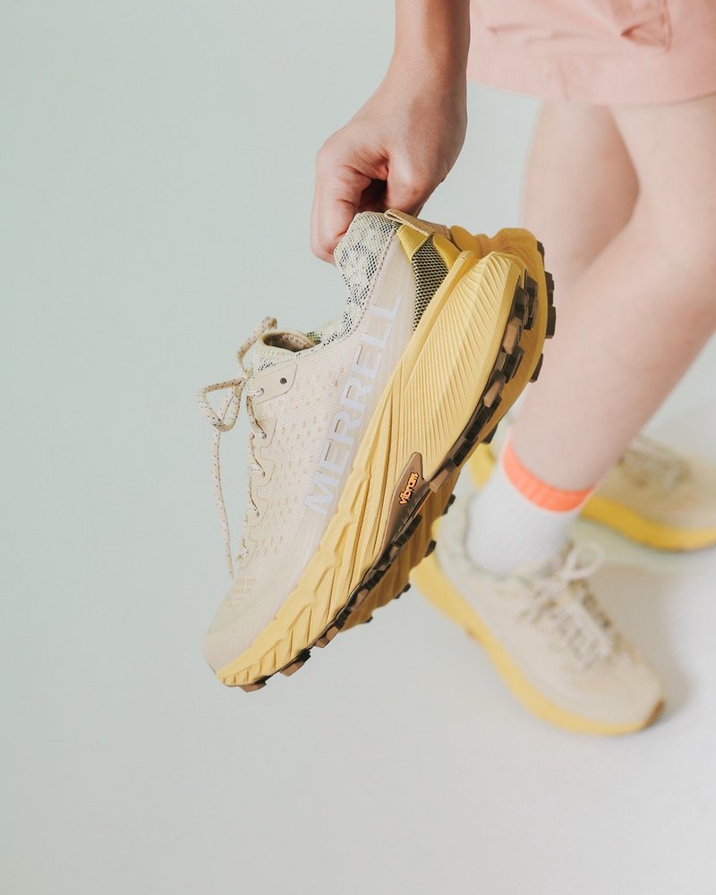 MERRELL AGILITY PEAK 5 lightweight outdoor cross-country jogging sneakers for women - cream yellow - รองเท้าวิ่งผู้หญิง - วัสดุอื่นๆ 