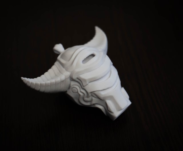 美品】メイドインアビス 白笛 レプリカ 不動卿 オーゼン - メルカリ