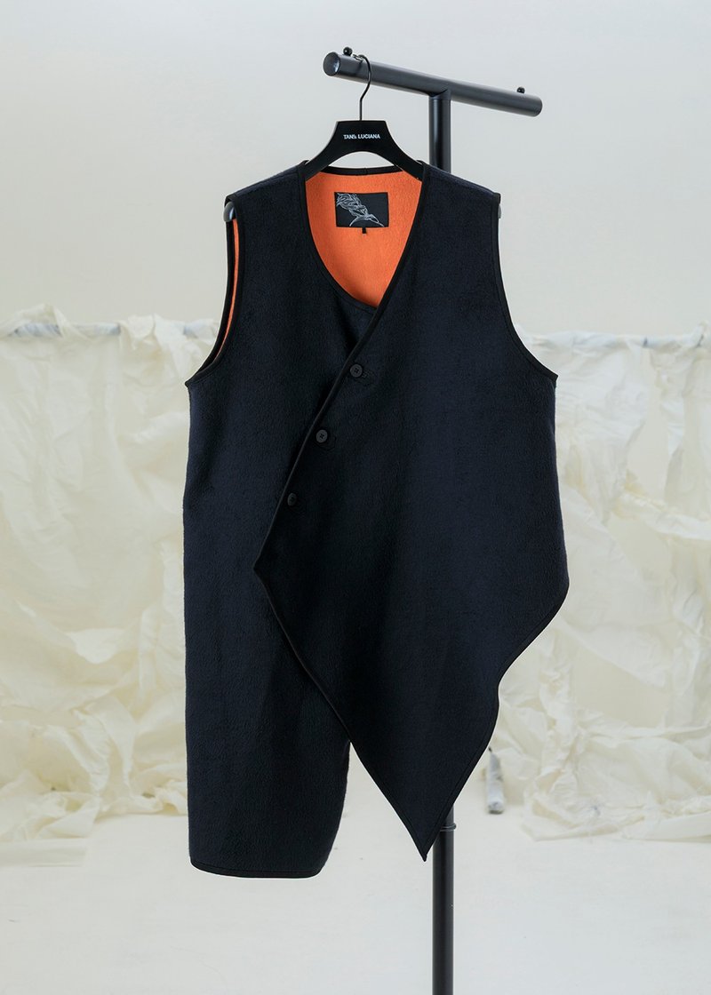 絨感斜襟不對稱長背心 - 背心/無袖上衣 - 其他材質 黑色