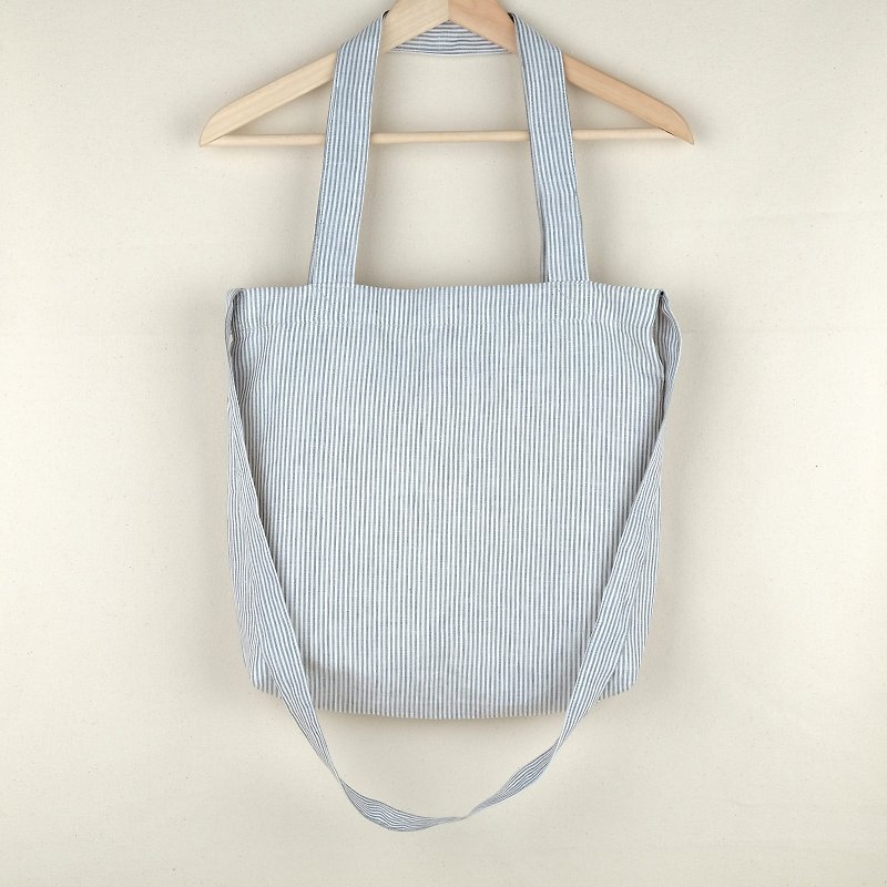 Grey & White Striped Linen Tote Bag - กระเป๋าแมสเซนเจอร์ - ผ้าฝ้าย/ผ้าลินิน สีเทา