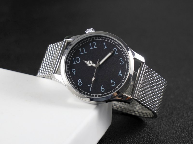 Unique Character Watch Men Watch Gray Numbers and Band Free Shipping - Men's & Unisex Watches - Stainless Steel Silver